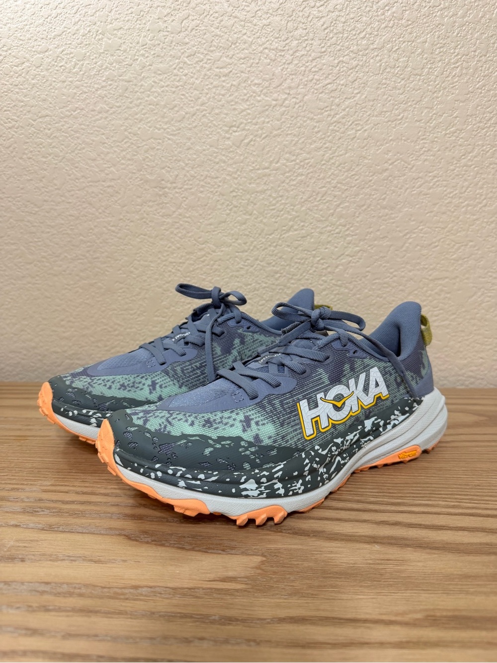 Hoka vibram speedgoat 6 size 7.5
